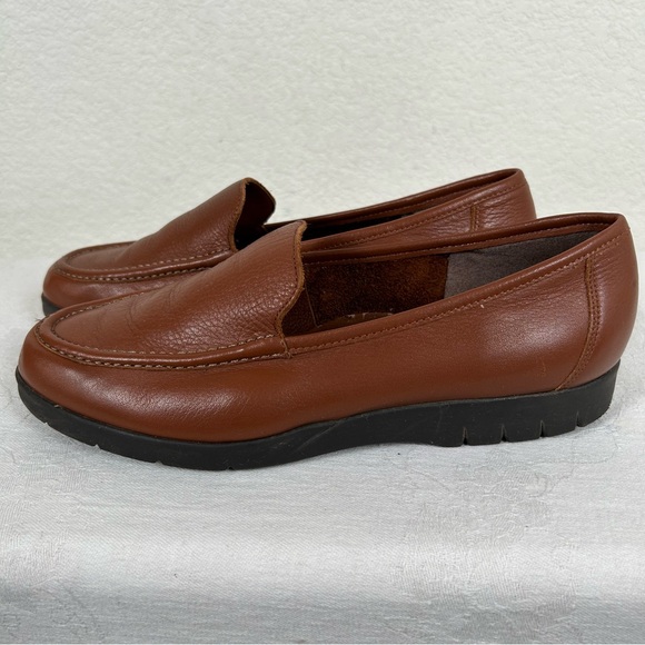Easy Spirit Women’s Sz 7B leather brown loafers Preppy Academia casual shoes - Picture 9 of 9